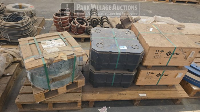 LOT ASSORTED BEARINGS SPHERICAL ROLLER C3