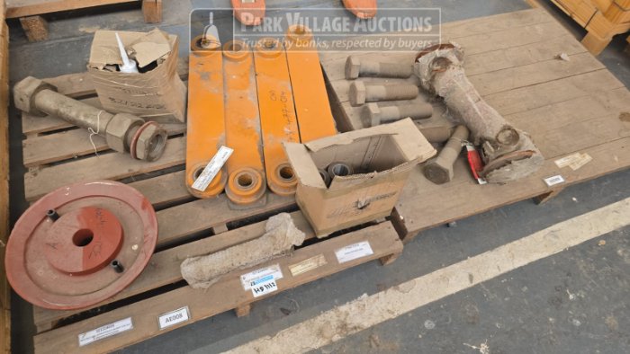 LOT ASSORTED CRUSHER SPARES