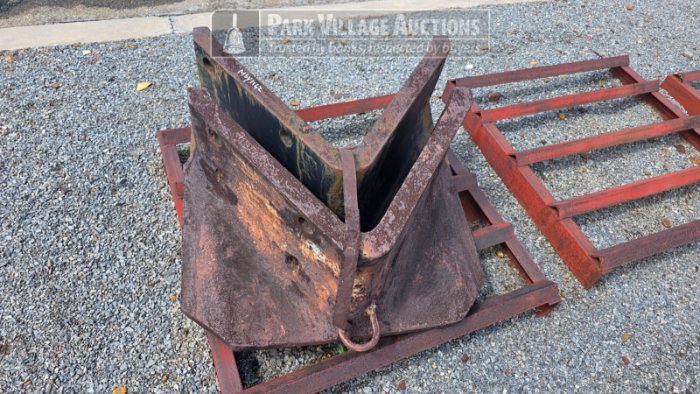2 X CRUSHER LINER PIN ARMS