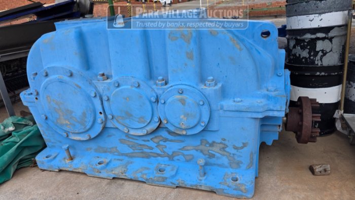 LOT KRUPP APR ON FEEDER, GEARBOX CHAINDRIVE