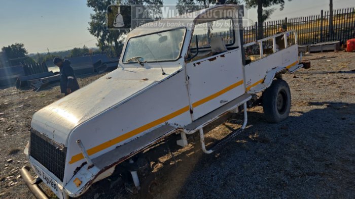 1 X HOME BUILT 4X4 SINGLE CAB UNIT WITH TOYOTA 5L ENGINE - NO NATIS, NON-RUNNER