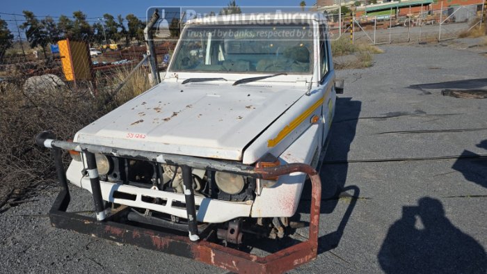 1 X TOYOTA LAND CRUISER79 CHASSIS AND CAB WITH ENGINE AND GEARBOX - NON RUNNER