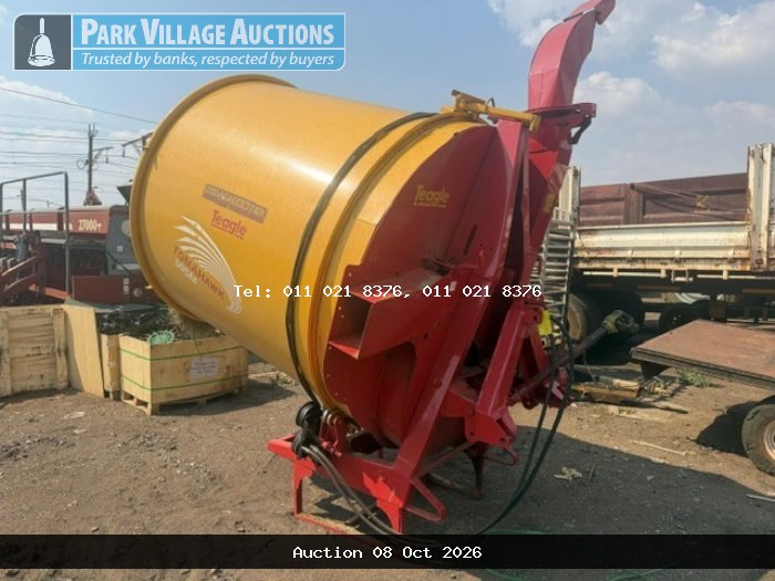 TEAGLE 505M ROUND BALE CHOPPER