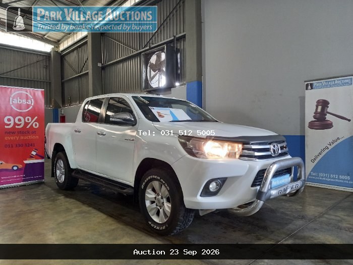 2017 TOYOTA HILUX 2.8 GD-6 RB RAIDER PU DC (ODO : 309131)