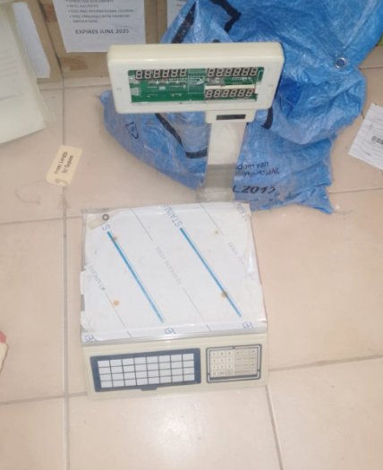 1 X ELECTRONIC SCALE
