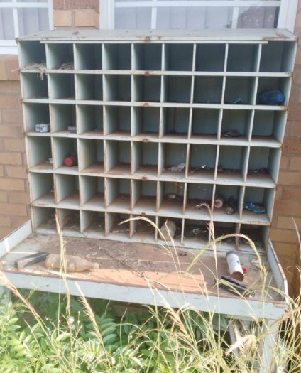1 X STEEL PIGEONHOLE
