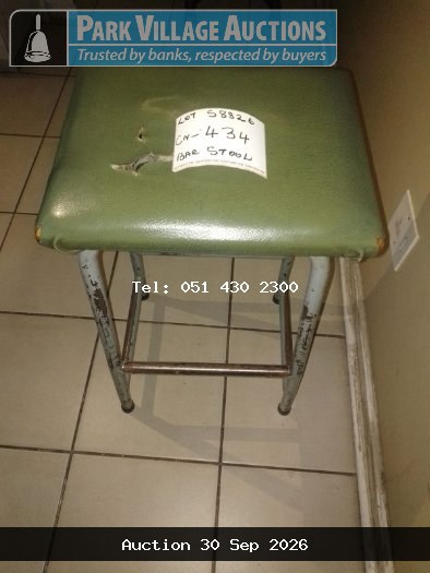 BAR STOOL