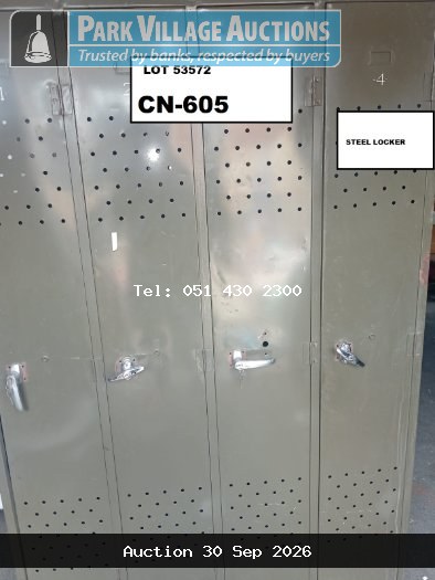 LOCKER 4 DOORS