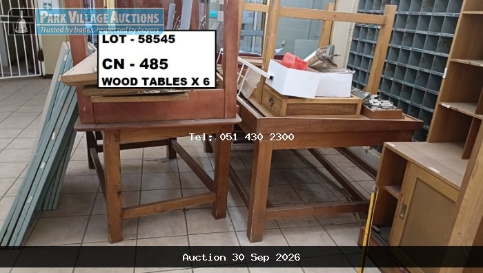 WOODEN TABLE X 6