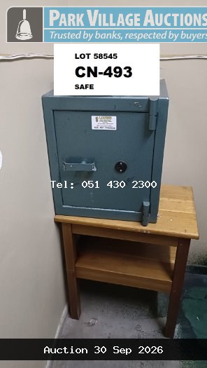 SMALL SAFE