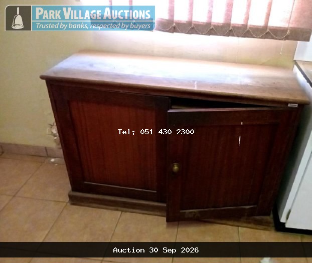 SMALL WOODEN CABINET