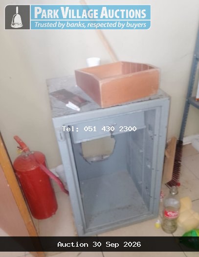 SMALL SAFE