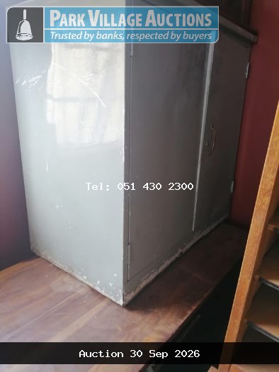 HALFSIZE STEEL CABINET