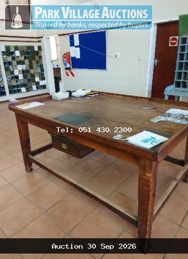 WOODEN SORTING TABLE