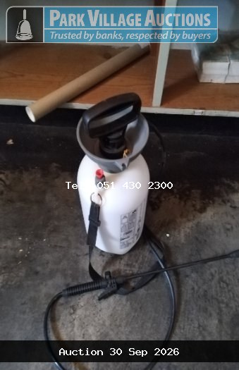 PRESSURE SPRAYER