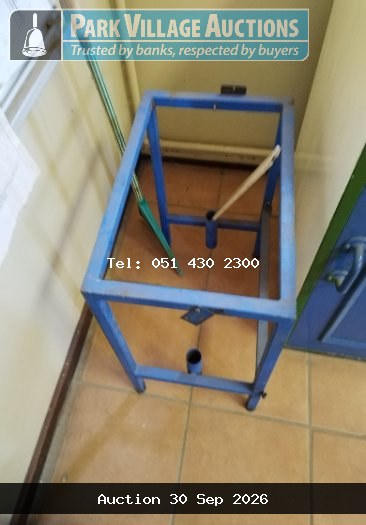 STEEL STAND