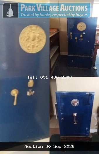 3 X SAFES STAND - KEYS AVAILABLE