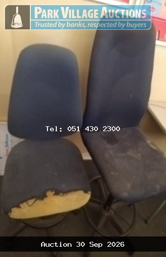 2 X OFFICE CHAIRS