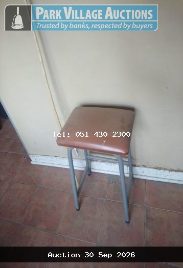BAR STOOL