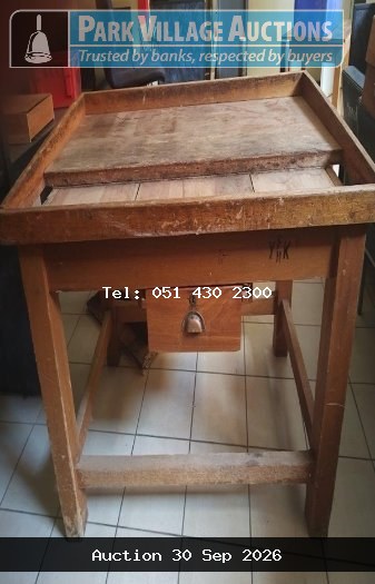 WOODEN SORTING TABLE