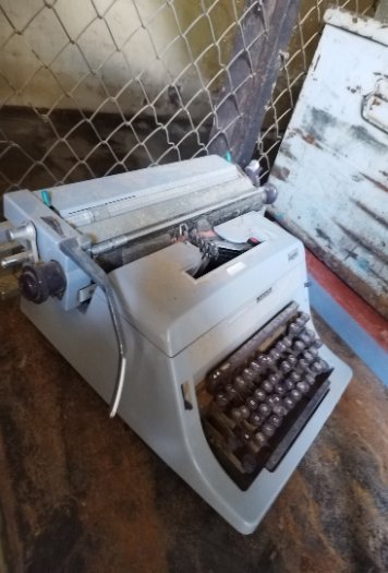 TYPE WRITER