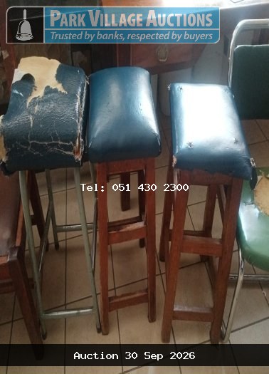 3 X BAR STOOL
