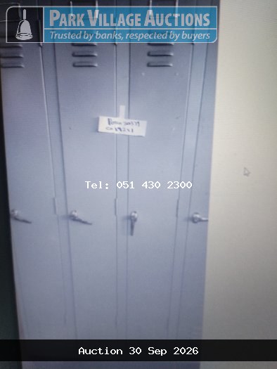 STEEL LOCKER - NO KEYS