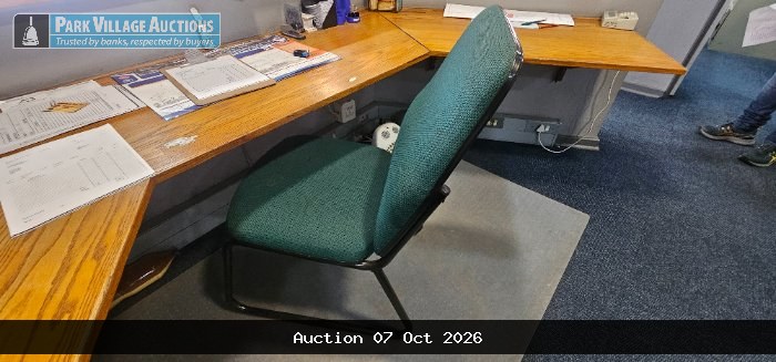 OFFICE CHAIR