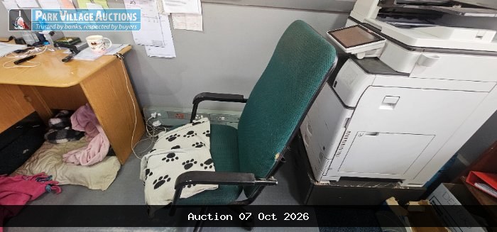 OFFICE CHAIR
