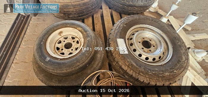 LOT TYRES (ODO : )