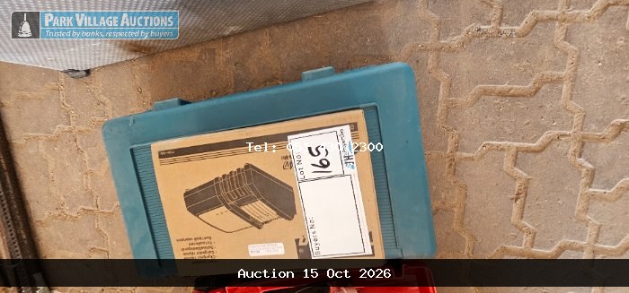MAKITA BETTERY CHARGE BOOR (ODO : )