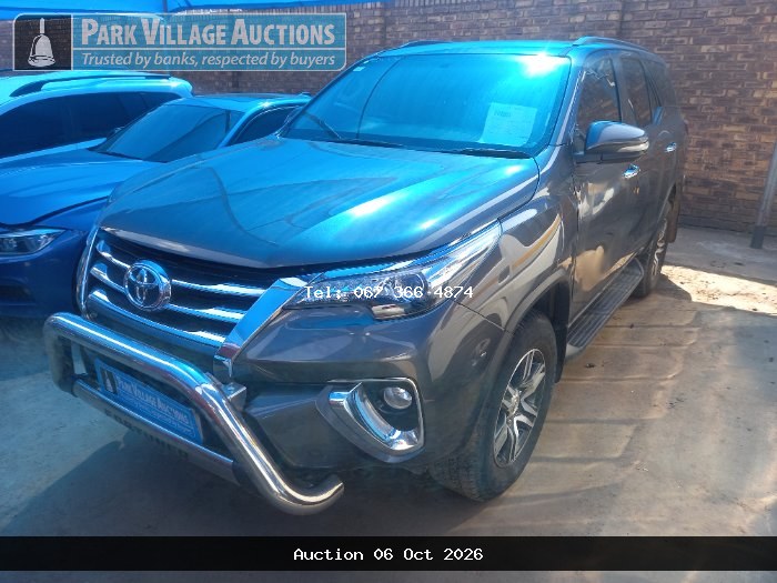 2016 TOYOTA FORTUNER 2.8GD-6 RB AT (ODO : 169557)