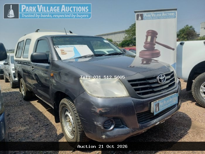 2014 TOYOTA HILUX 2.0 (ODO : 64110)
