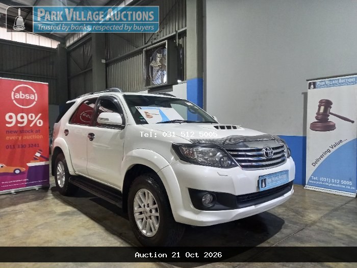 2014 TOYOTA FORTUNER 3.0D-4D RB AT (ODO : 269262)