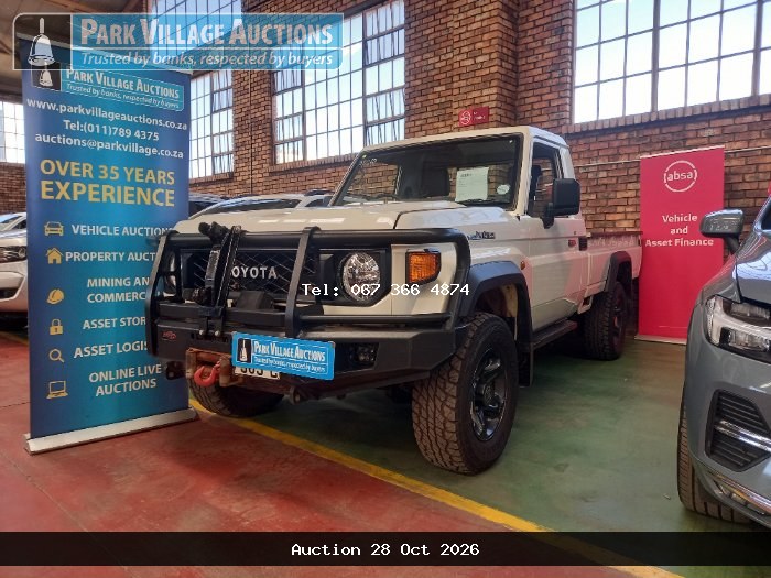 2025 TOYOTA LAND CRUISER 79 4.2D PU SC