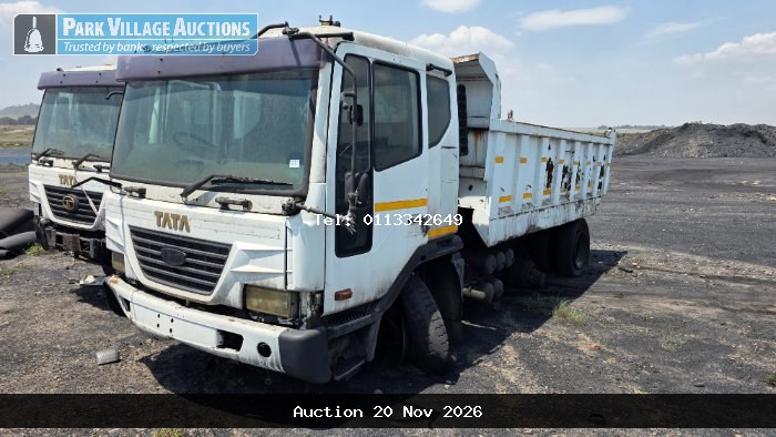 1 X TATA NOVUS 3434 10M TIPPER TRUCK - NON-RUNNER, NO NATIS, STRIPPED, DRIVEN TRAIN INTACT