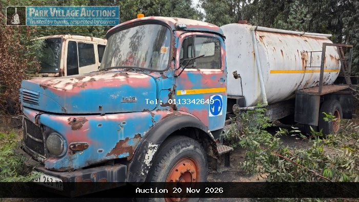 1 X MERCEDES BENZ 1418 BULL NOSE AND 1 X MASSEY FERGUSON 290 4X4 TRACTOR - BOTH STRIPPED, BOTH NON-RUNNERS, BOTH HAVE ENGINES, BOTH NO NATIS